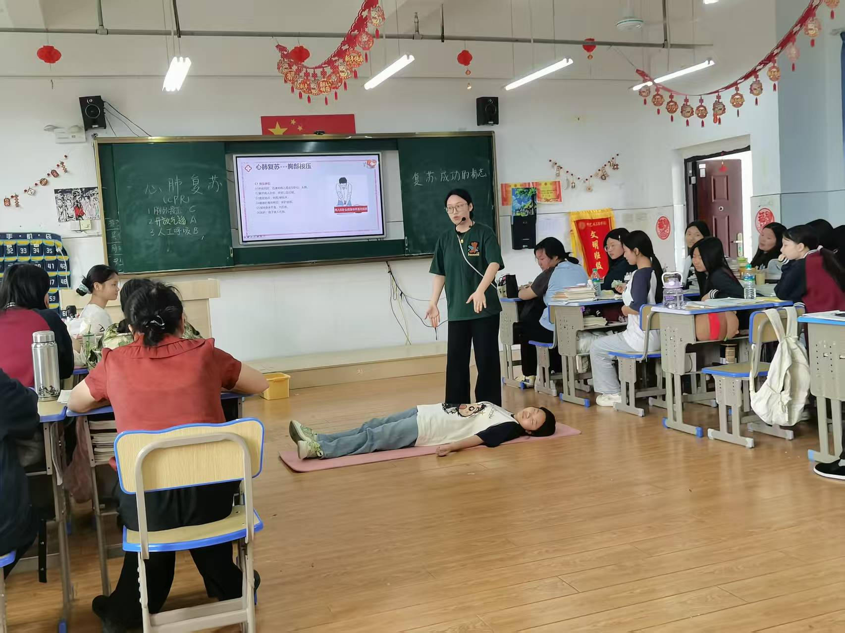三尺講臺展風采，匠心育人競芳華——我校第三屆教師優(yōu)質課競賽圓滿落幕